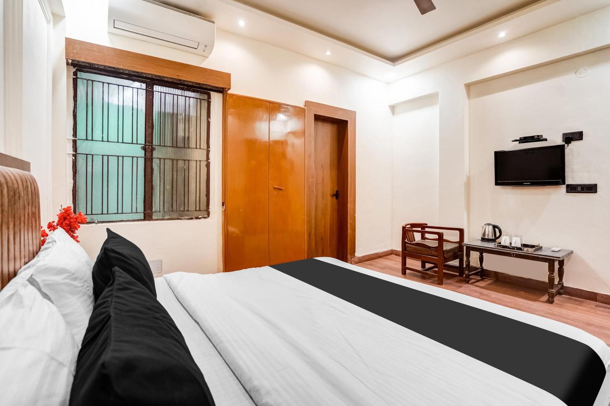 Hotel Super Collection O Ratan Lal Nagar Kanpur Esterno foto