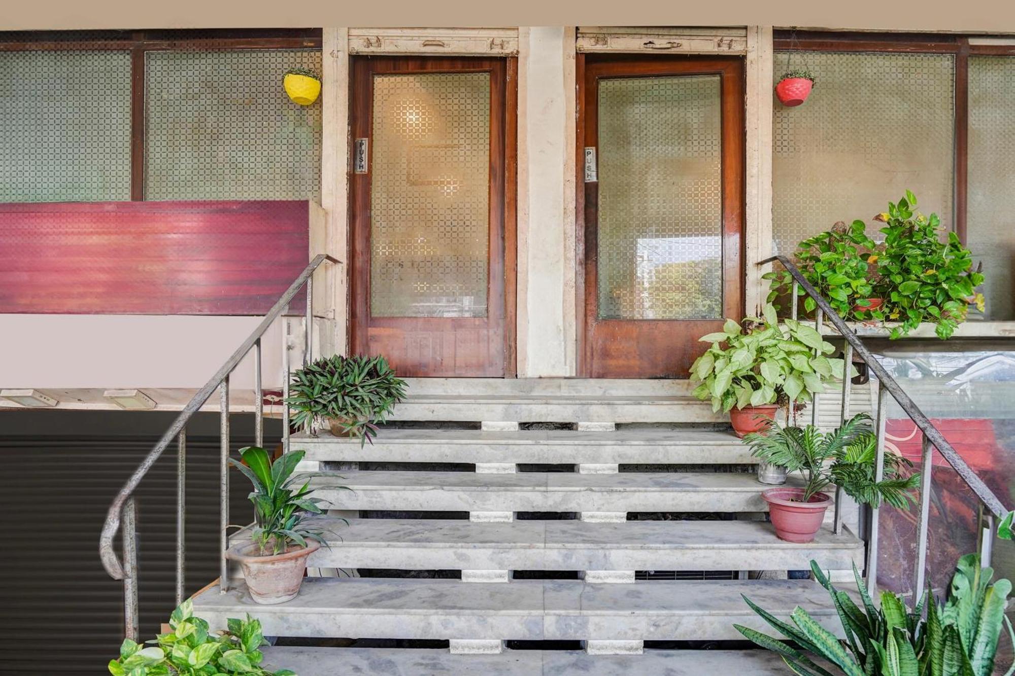 Hotel Super Collection O Ratan Lal Nagar Kanpur Esterno foto